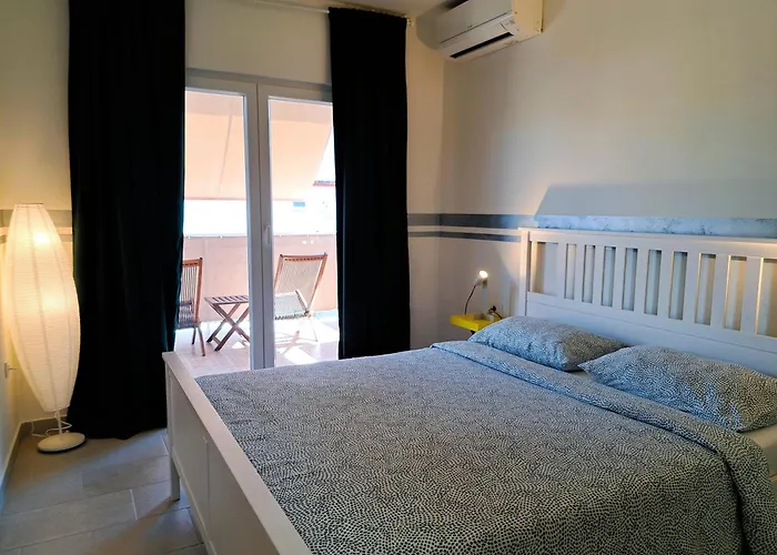 Sunny&Charming Apartment W2 Bikes & Parking
